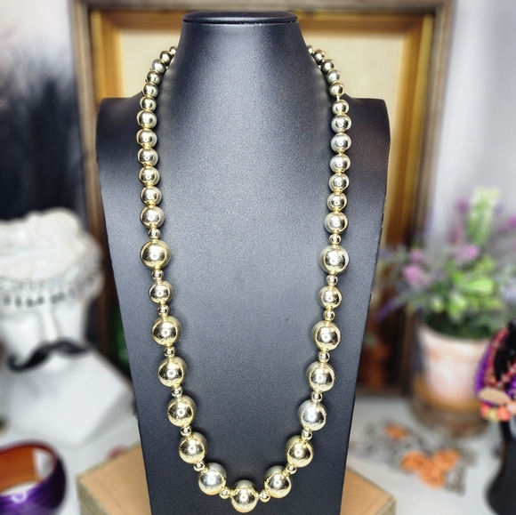 Vtg Graduated Gold Tone Bead Necklace - Picture 4 of 5
